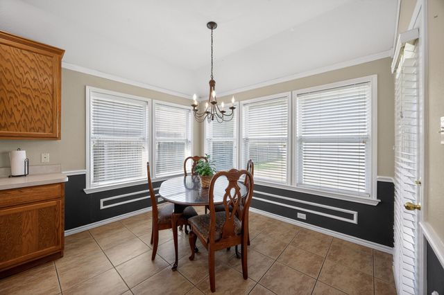 1006 Diane Street, Aubrey, TX 76227