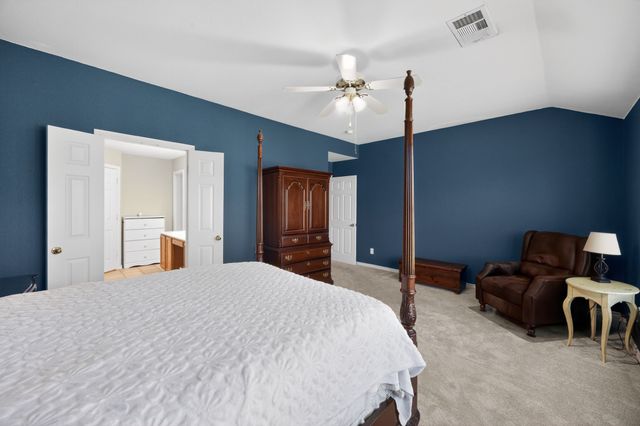 1006 Diane Street, Aubrey, TX 76227