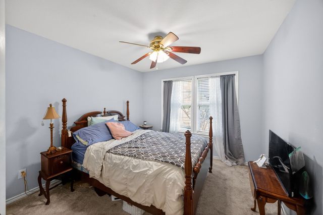 1006 Diane Street, Aubrey, TX 76227