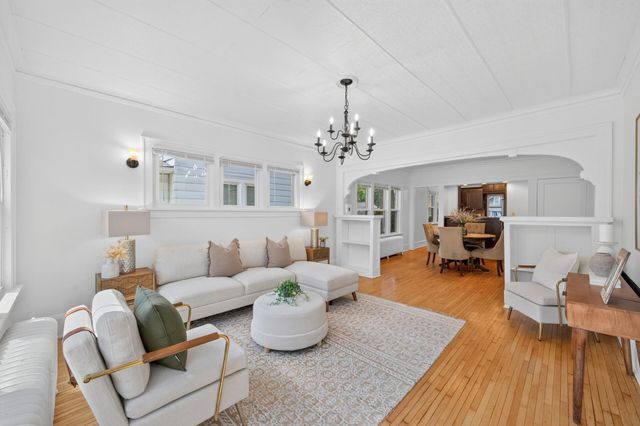2923 Russell Avenue N, Minneapolis, MN 55411
