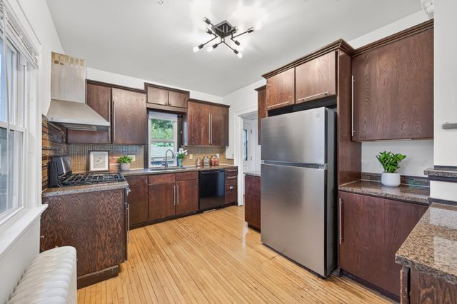 2923 Russell Avenue N, Minneapolis, MN 55411