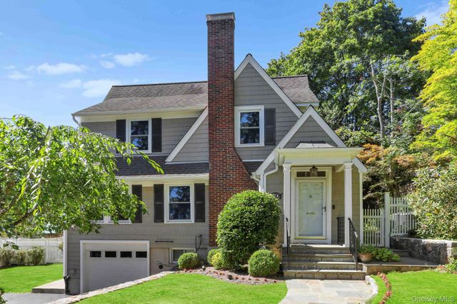 10 Grandview Avenue, Pleasantville, NY 10570