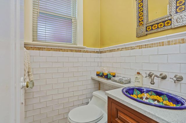 10 Grandview Avenue, Pleasantville, NY 10570