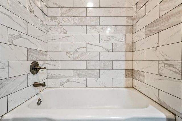 5229 Lakewood Street, Kansas City, KS 66106