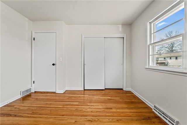 5229 Lakewood Street, Kansas City, KS 66106