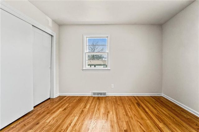 5229 Lakewood Street, Kansas City, KS 66106