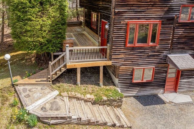 20 Haskins Road, Hanover, NH 03755