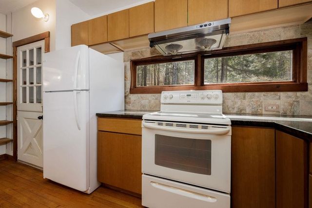 20 Haskins Road, Hanover, NH 03755