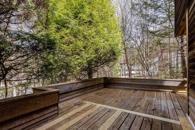 20 Haskins Road, Hanover, NH 03755