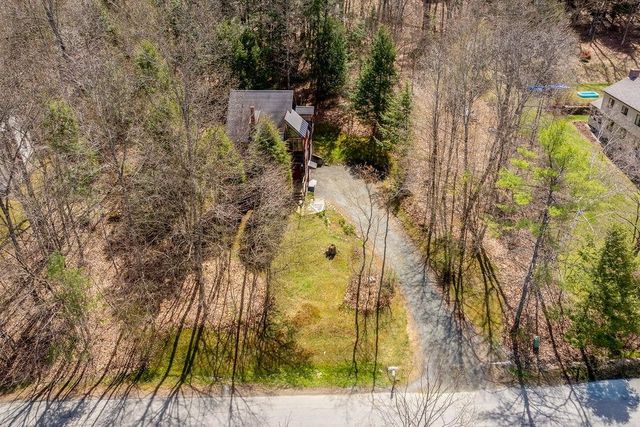 20 Haskins Road, Hanover, NH 03755