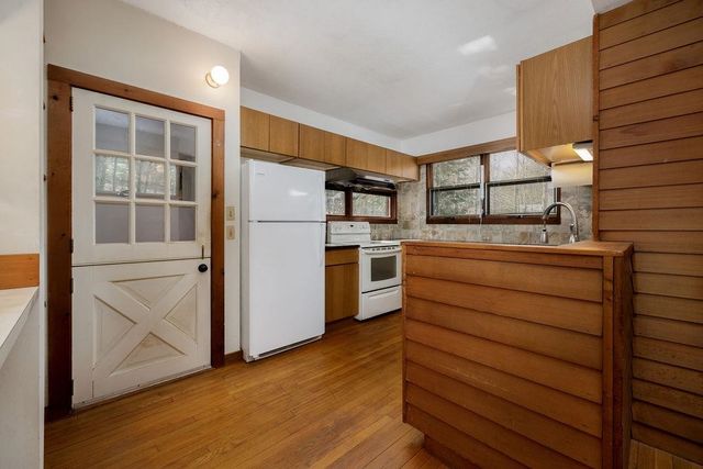 20 Haskins Road, Hanover, NH 03755