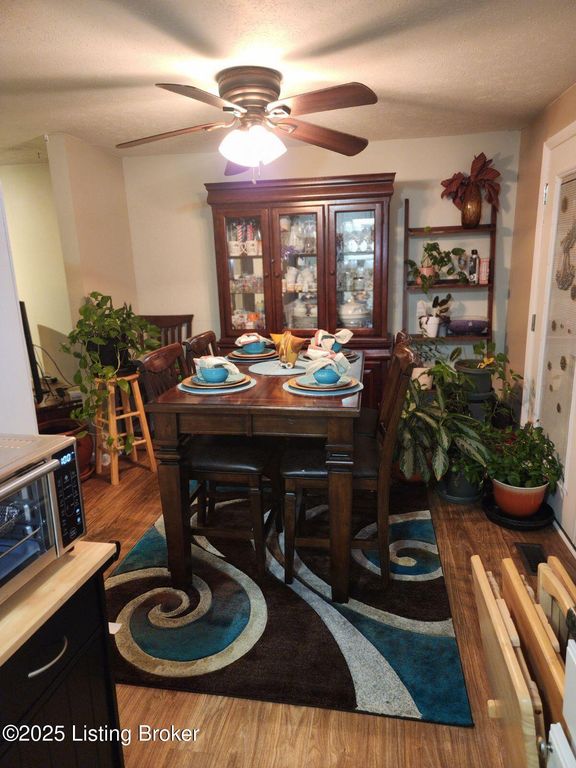 4414 Amelia Ct, Louisville, KY 40241