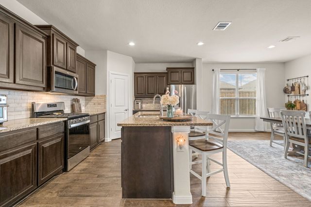1443 Fox Hollow Road, Krum, TX 76249