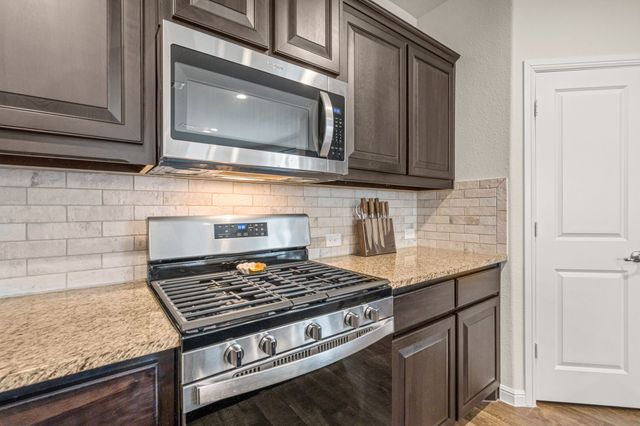 1443 Fox Hollow Road, Krum, TX 76249