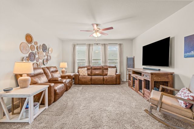 1443 Fox Hollow Road, Krum, TX 76249