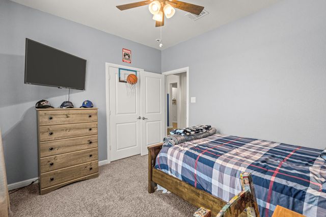 1443 Fox Hollow Road, Krum, TX 76249