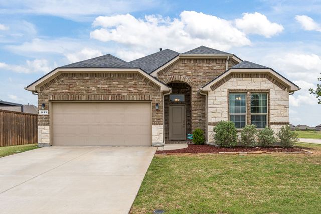 1443 Fox Hollow Road, Krum, TX 76249