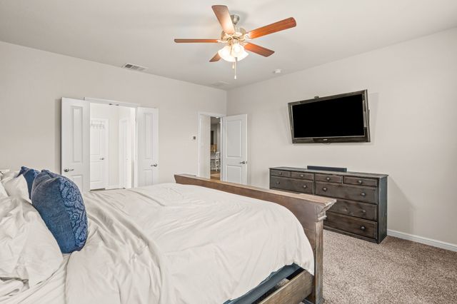 1443 Fox Hollow Road, Krum, TX 76249