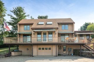22 Little Neck Rd, Ipswich, MA 01938