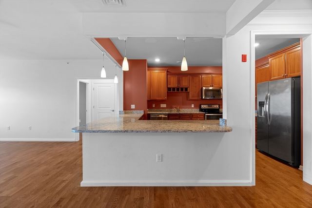 23 Augustus Court 4003, Reading, MA 01867