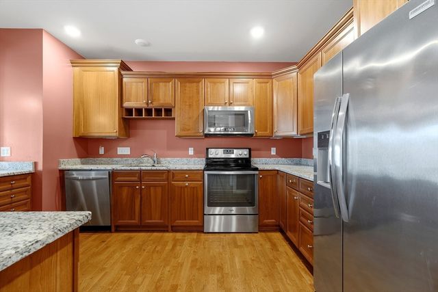 23 Augustus Court 4003, Reading, MA 01867