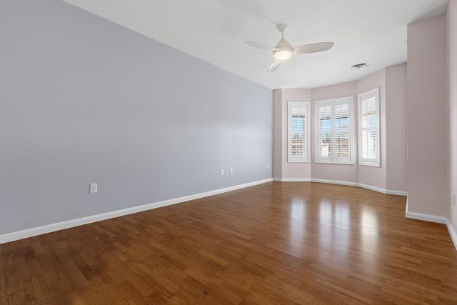 23 Augustus Court 4003, Reading, MA 01867