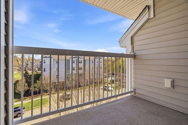 23 Augustus Court 4003, Reading, MA 01867