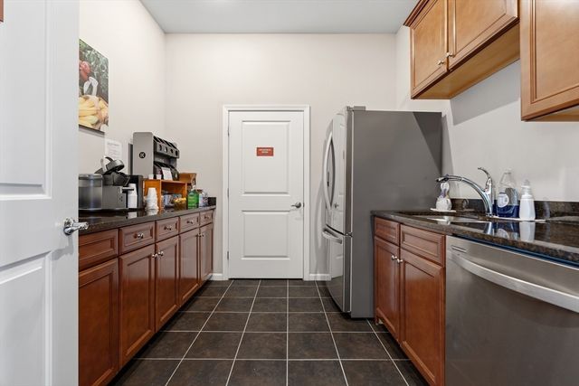 23 Augustus Court 4003, Reading, MA 01867
