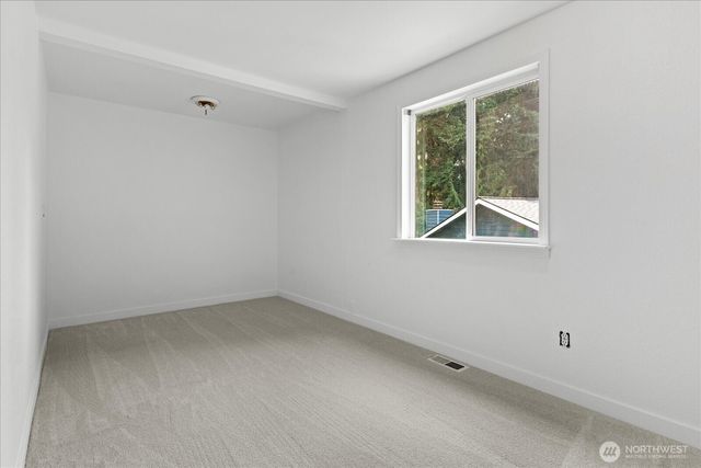 9121 NE 143rd Place, Kirkland, WA 98034