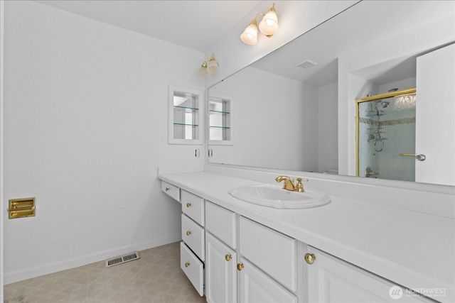 9121 NE 143rd Place, Kirkland, WA 98034