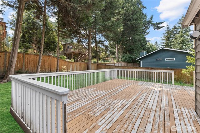 9121 NE 143rd Place, Kirkland, WA 98034