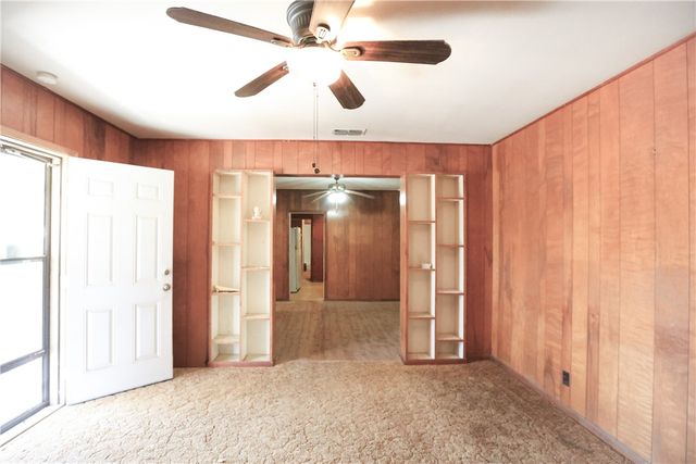305 N Perez, San Diego, TX 78384