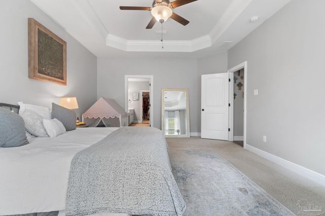 5701 Oak Haven Ln, Gulf Breeze, FL 32563