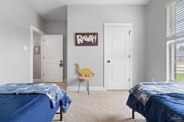 5701 Oak Haven Ln, Gulf Breeze, FL 32563