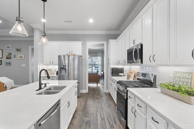 5701 Oak Haven Ln, Gulf Breeze, FL 32563