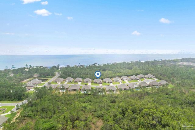 5701 Oak Haven Ln, Gulf Breeze, FL 32563