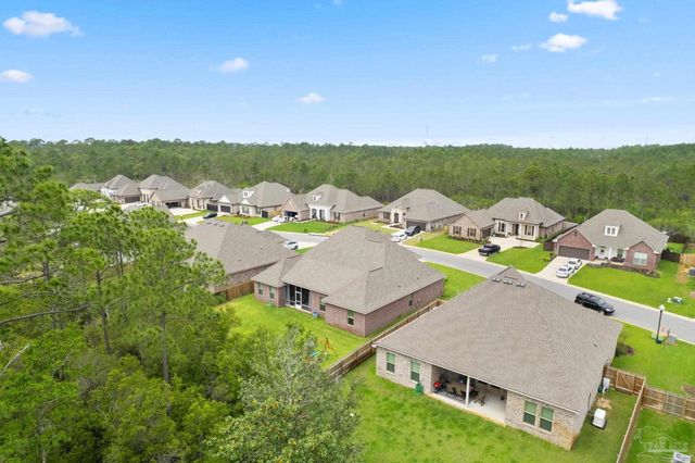 5701 Oak Haven Ln, Gulf Breeze, FL 32563