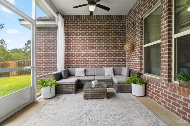 5701 Oak Haven Ln, Gulf Breeze, FL 32563