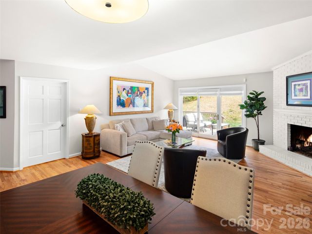 103 Parkway Court, Asheville, NC 28803