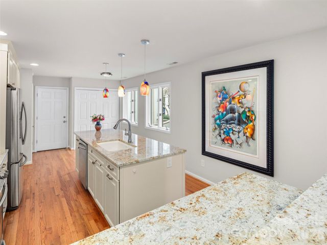 103 Parkway Court, Asheville, NC 28803