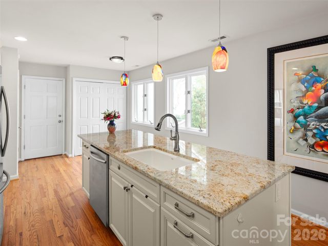 103 Parkway Court, Asheville, NC 28803