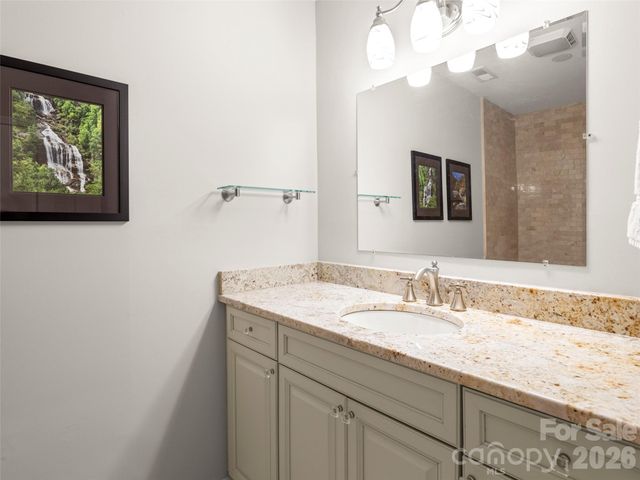 103 Parkway Court, Asheville, NC 28803