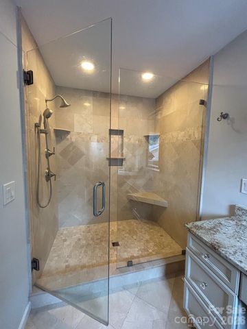 103 Parkway Court, Asheville, NC 28803