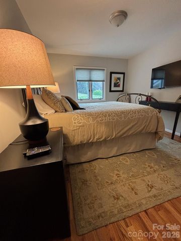 103 Parkway Court, Asheville, NC 28803