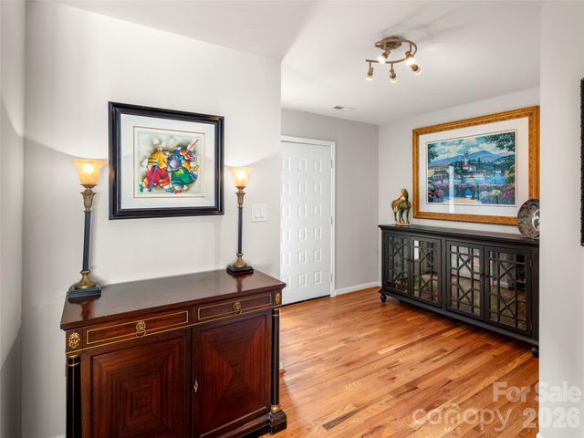 103 Parkway Court, Asheville, NC 28803
