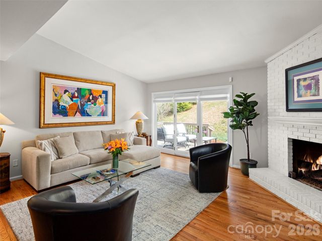 103 Parkway Court, Asheville, NC 28803