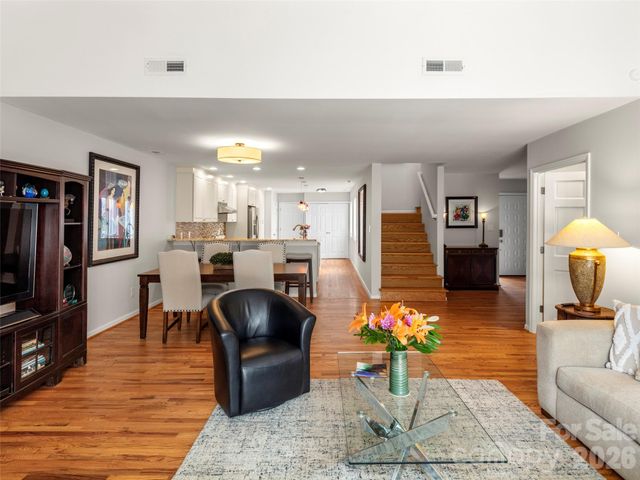 103 Parkway Court, Asheville, NC 28803