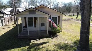 710 Milam Avenue, Eagle Lake, TX 77434