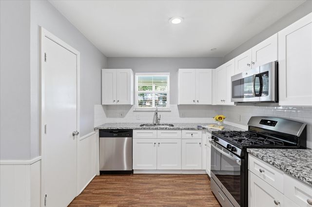 1140 Simpson Drive, Hurst, TX 76053