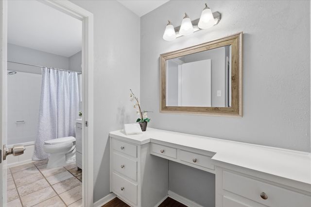 1140 Simpson Drive, Hurst, TX 76053